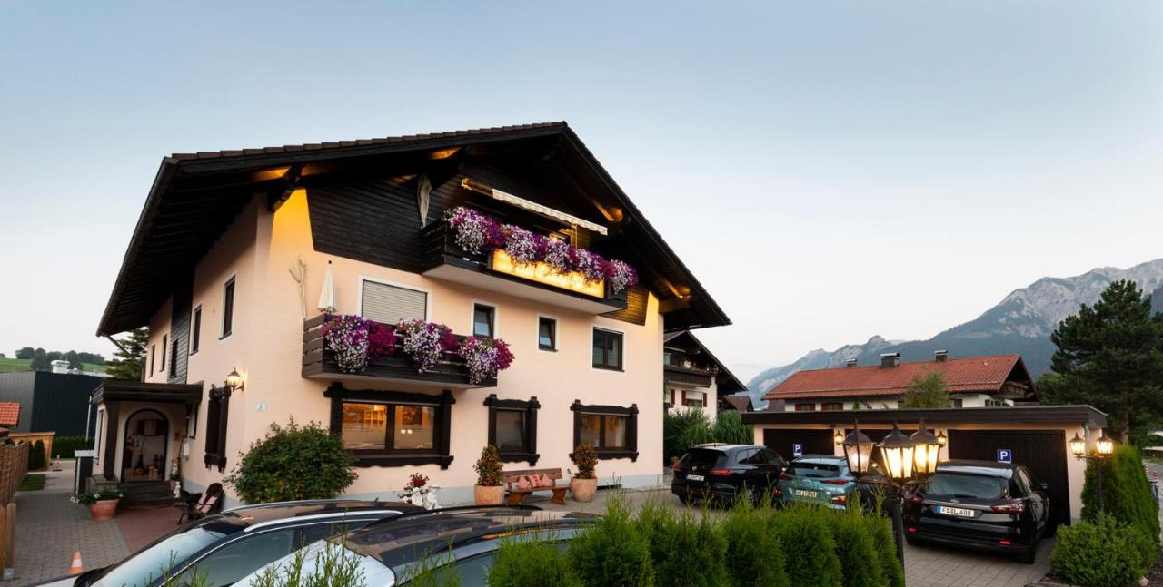 Hotel Garni Bergidyll - Adults Only Pfronten Eksteriør bilde